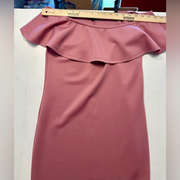 Alison Andrews Off Shoulder Ruffle Dress Size Small Pink Knee Length Party - Picture 5 of 7